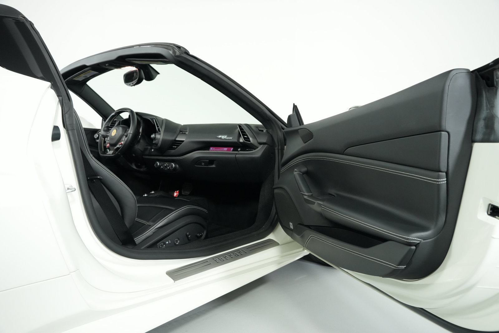 Used 2019 Ferrari 488 Spider RWD image 39