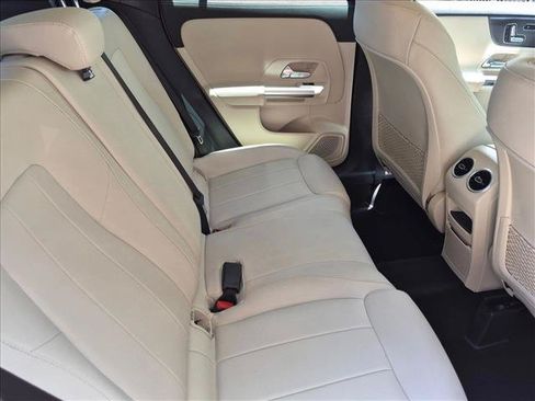 Certified 2022 Mercedes-Benz GLA 250 image 19