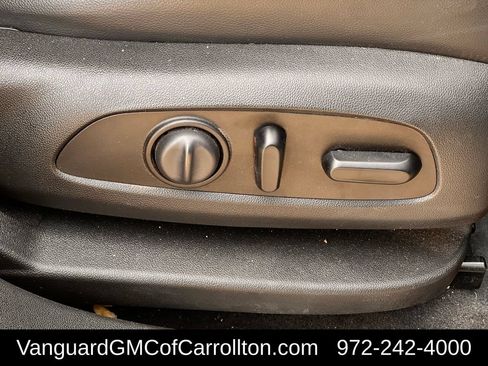 Used 2021 GMC Acadia Denali w/ Denali Technology Package FWD image 28