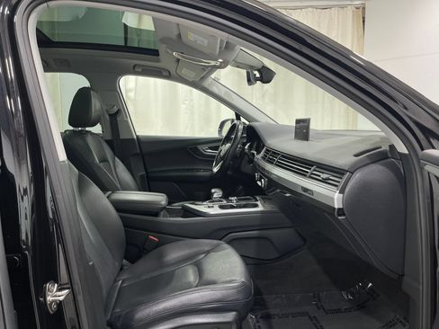Used 2019 Audi Q7 3.0T Prestige AWD/4WD image 34