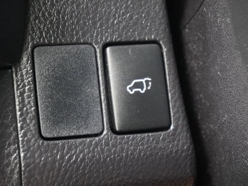 Used 2016 Toyota RAV4 XLE image 22