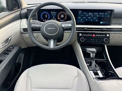 New 2026 Hyundai Tucson SEL image 21