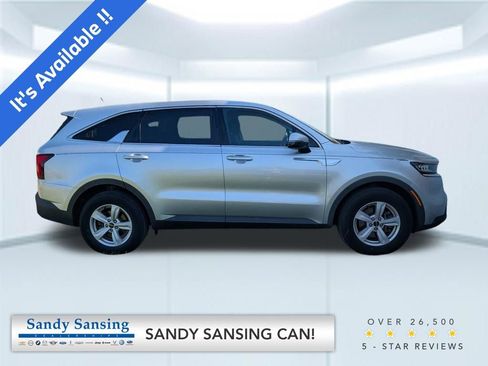 Used 2022 Kia Sorento LX FWD image 1