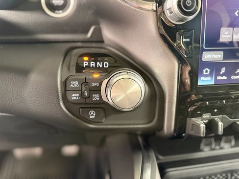 New 2026 RAM 1500 Laramie w/ Laramie Southwest Edition AWD/4WD image 18