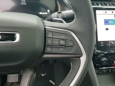 New 2025 Jeep Grand Cherokee Limited w/ Luxury Tech Group II image 26