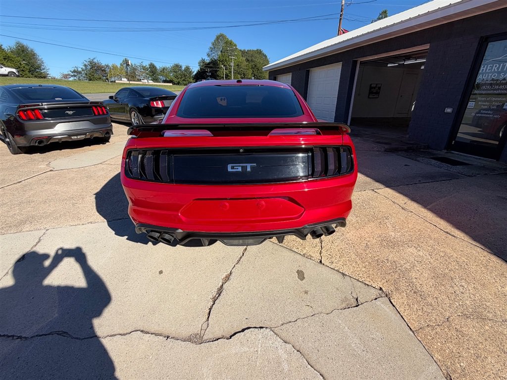 Used 2019 Ford Mustang GT w/ GT Performance Package RWD image 4