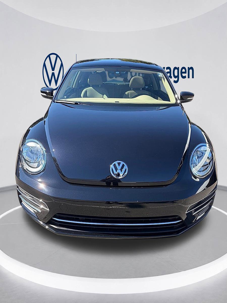 Used 2018 Volkswagen Beetle 2.0T SE FWD image 2