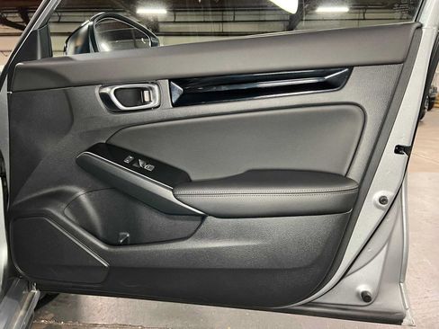 Used 2025 Honda Civic Sport Touring image 10