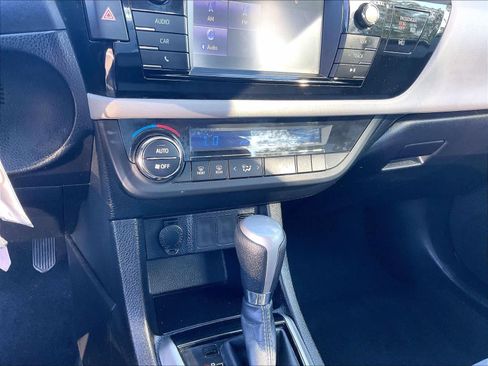 Used 2014 Toyota Corolla LE w/ Body Protection Package image 32