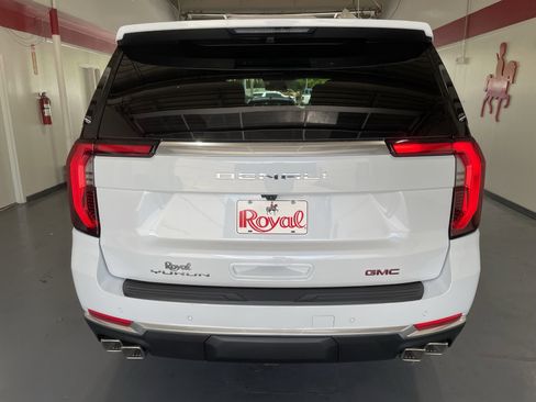 New 2026 GMC Yukon Denali RWD image 5