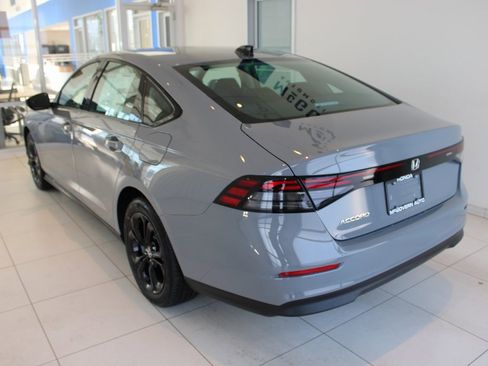 New 2025 Honda Accord SE image 8