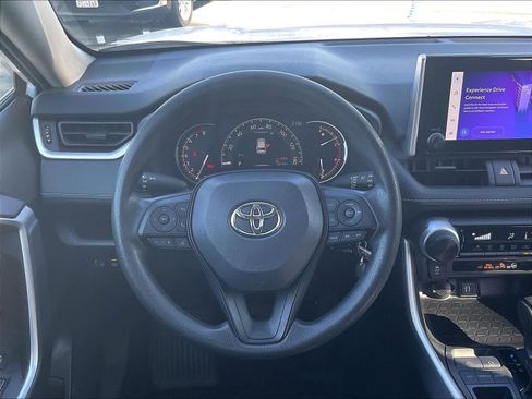 Used 2024 Toyota RAV4 LE image 8