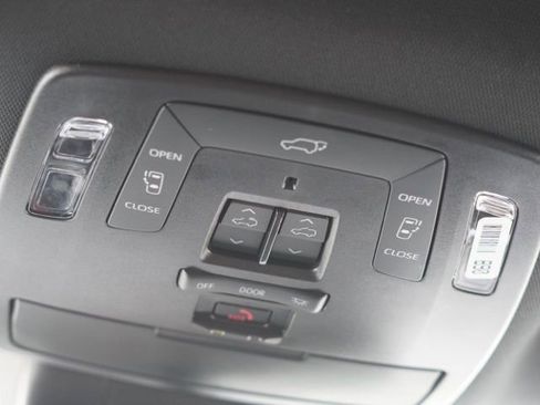 Certified 2025 Toyota Sienna Platinum AWD/4WD image 48