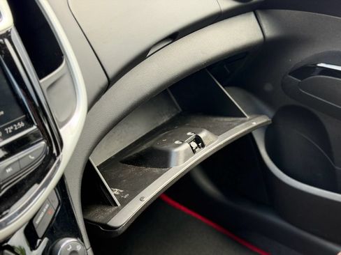 Used 2019 Chevrolet Sonic LT FWD image 19