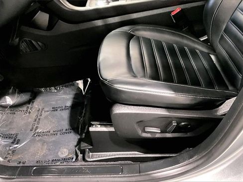 Used 2023 Ford Edge SEL image 19