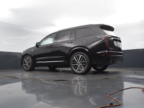 Used 2023 Cadillac XT6 Sport w/ Technology Package image 52