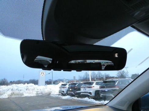 New 2026 Volkswagen Taos SEL image 28