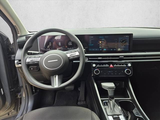 Used 2026 Hyundai Tucson SEL Plus FWD image 26