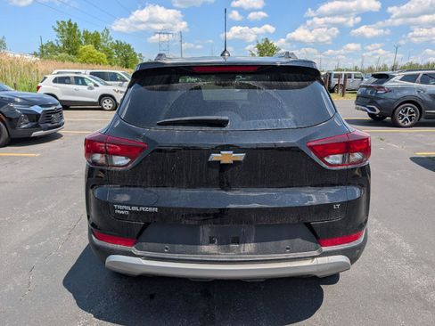 Used 2024 Chevrolet TrailBlazer LT w/ LT Cold Weather Package AWD/4WD image 8