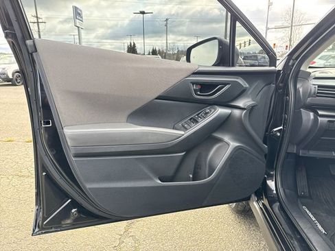 Certified 2024 Subaru Crosstrek 2.0i Premium image 17