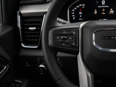 New 2026 GMC Sierra 3500 Denali w/ Denali Reserve Package image 19