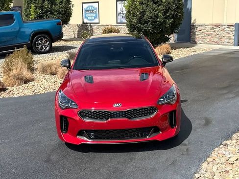 Used 2019 Kia Stinger GT1 AWD/4WD image 39