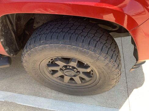 Certified 2023 Toyota Tacoma SR AWD/4WD image 2