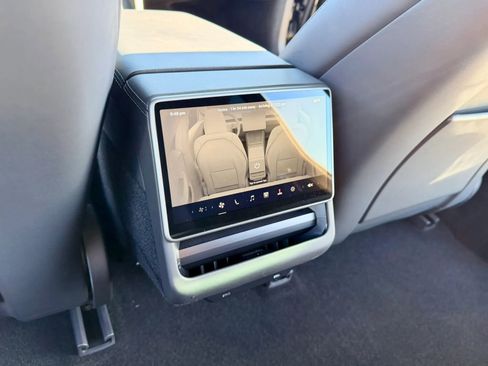 Used 2024 Tesla Model 3 Long Range AWD/4WD image 27
