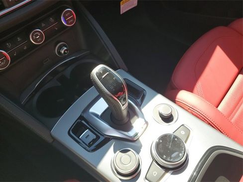 New 2025 Alfa Romeo Stelvio Sprint w/ Veloce Package image 33