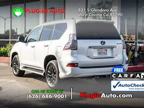 Used 2020 Lexus GX 460 Premium w/ Premium Package image 2