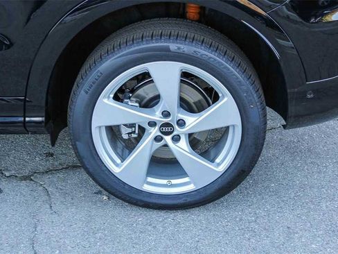 New 2025 Audi Q5 Premium Plus image 10