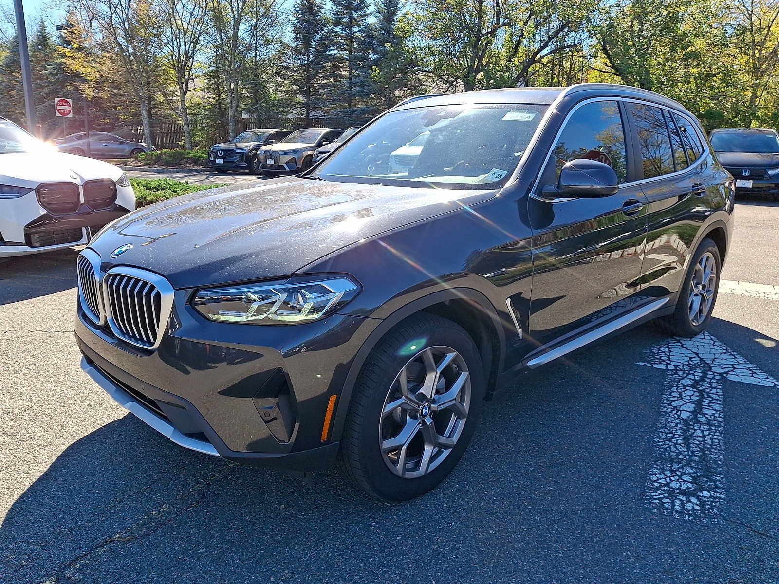 Used 2023 BMW X3 xDrive30i w/ Premium Package w/ZPA AWD/4WD image 3