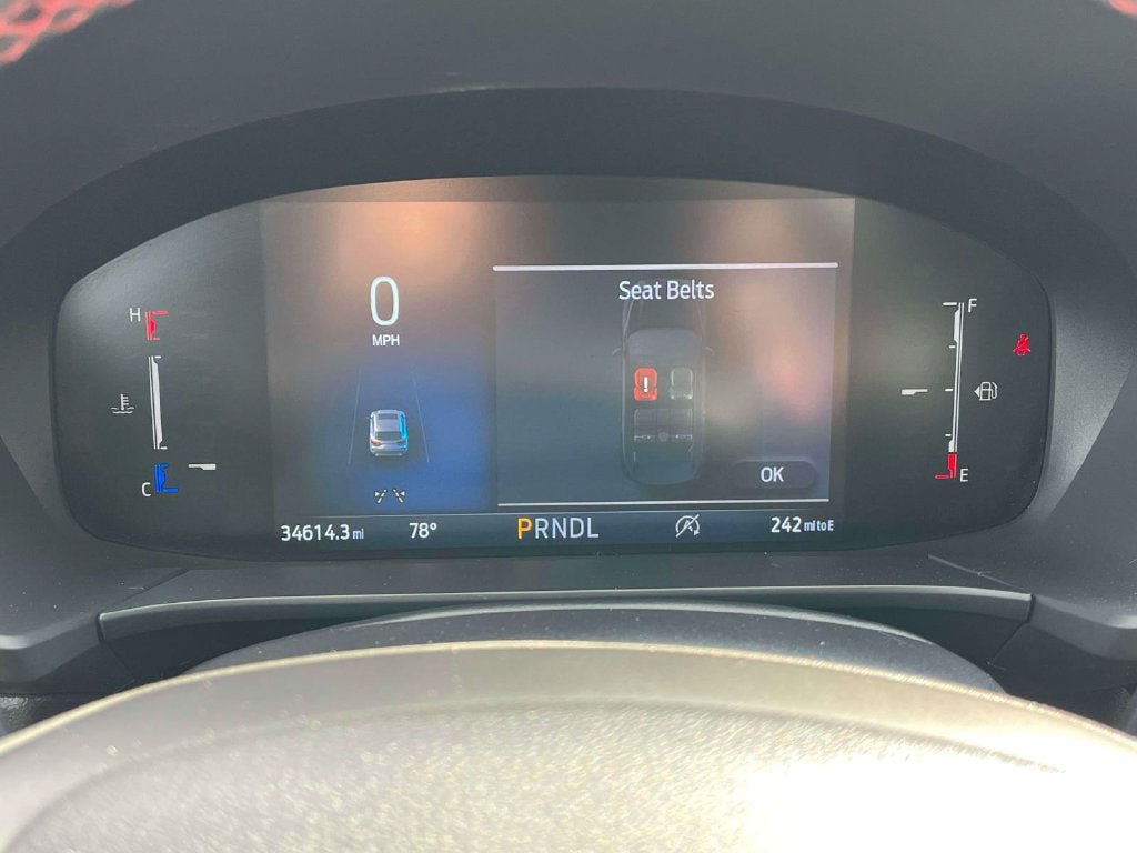 Used 2025 Ford Escape ST-Line Select AWD/4WD image 38