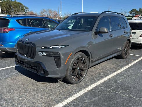 Certified 2023 BMW X7 xDrive40i w/ Executive Package image 9