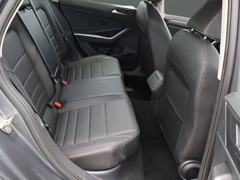 Certified 2024 Volkswagen Jetta SE FWD image 18