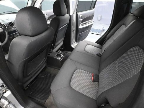 Used 2008 Chevrolet HHR LS image 28