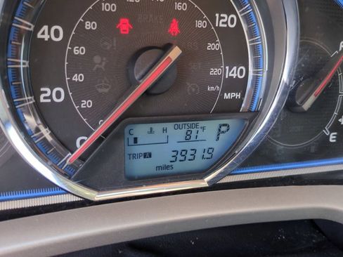 Used 2015 Toyota RAV4 Limited FWD image 13