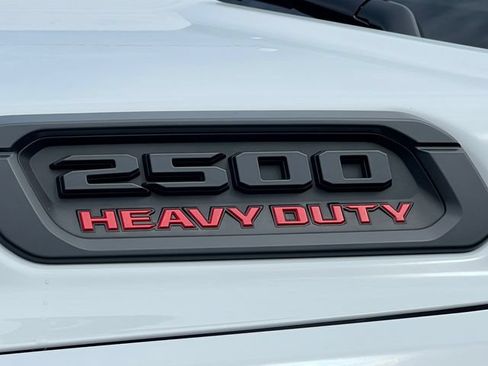 Used 2025 RAM 2500 Big Horn AWD/4WD image 9