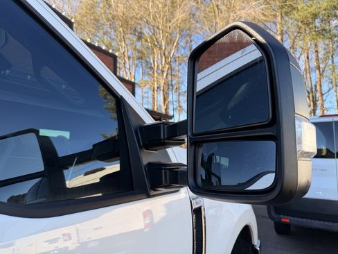 Used 2017 Ford F250 XLT w/ XLT Value Package image 8