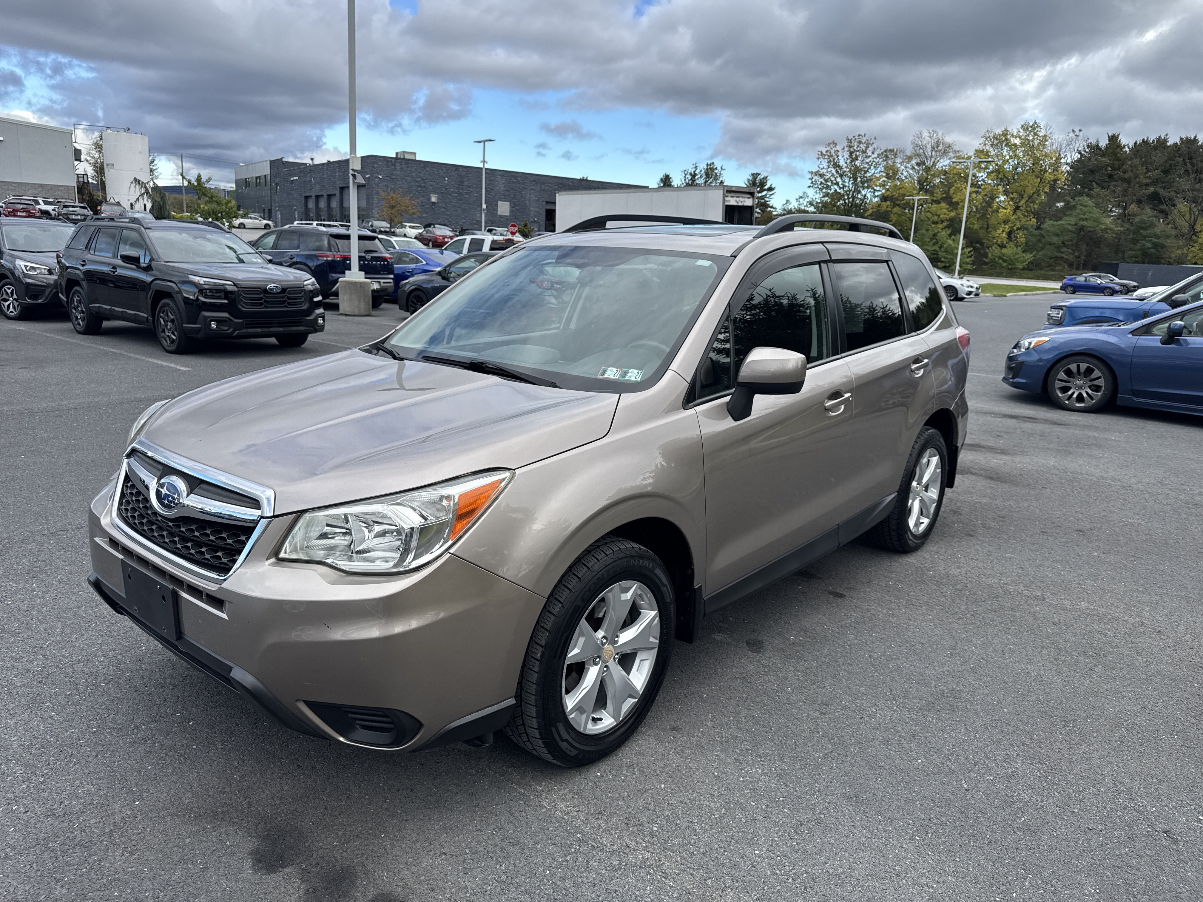 Used 2015 Subaru Forester 2.5i Premium AWD/4WD image 21