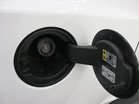 Used 2020 Chevrolet Camaro ZL1 RWD image 27