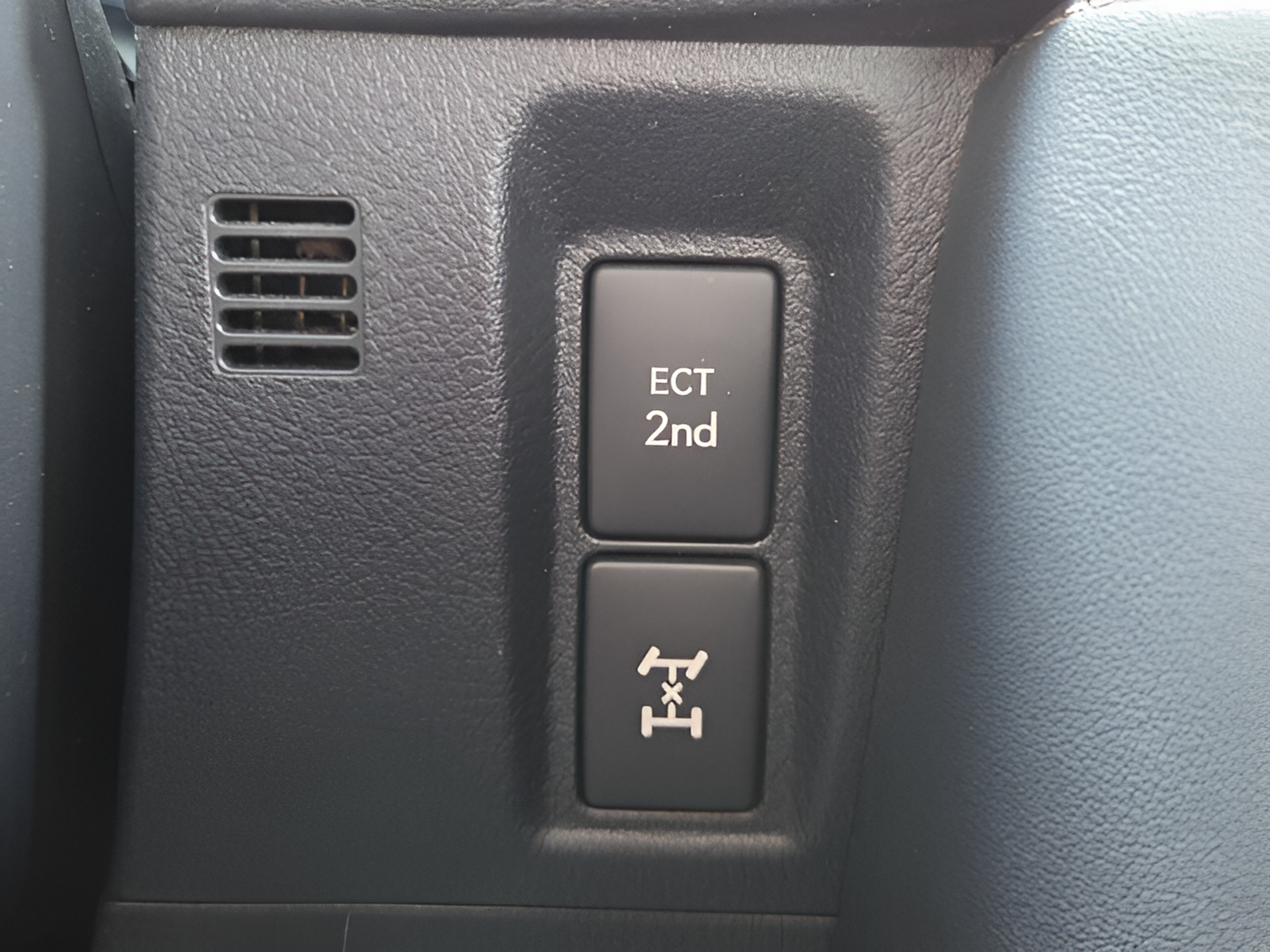 Certified 2023 Lexus GX 460 Premium w/ Premium Package AWD/4WD image 23