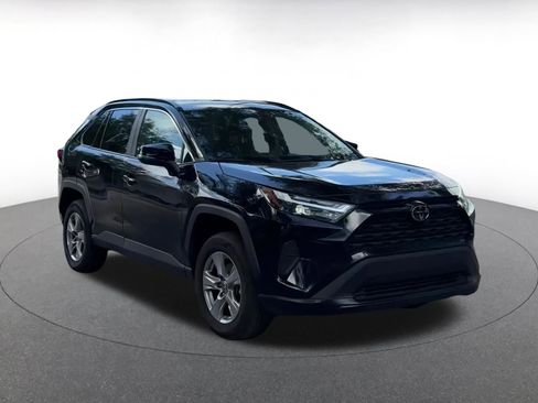 Used 2024 Toyota RAV4 XLE image 3