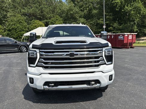 Used 2026 Chevrolet Silverado 3500 High Country w/ Technology Package AWD/4WD image 2