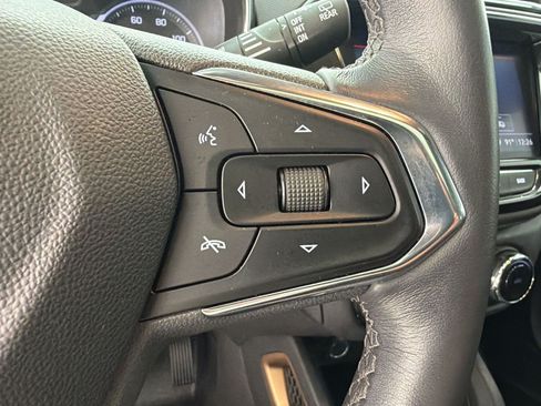 Used 2023 Chevrolet TrailBlazer ACTIV w/ Sun and Liftgate Package FWD image 32