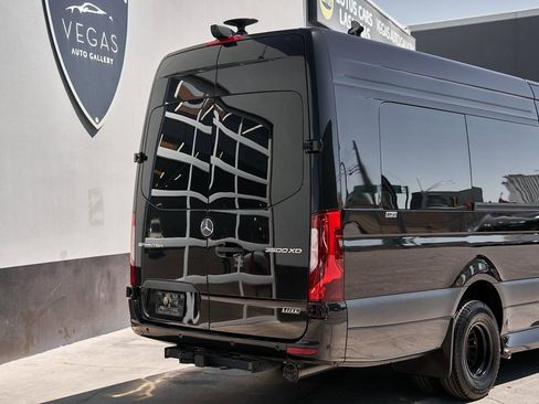 Used 2024 Mercedes-Benz Sprinter 3500 w/ Parking Package image 11