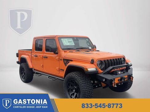 New 2025 Jeep Gladiator Sport w/ Premium Package AWD/4WD image 1