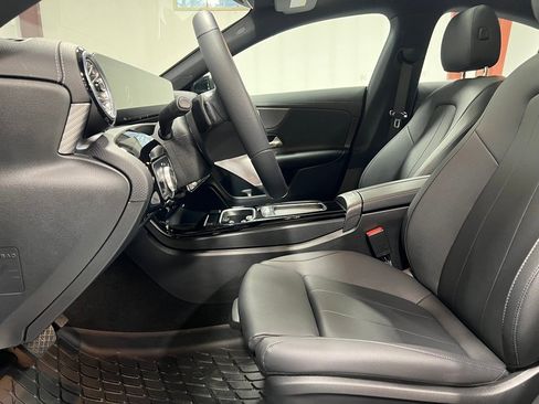 Used 2025 Mercedes-Benz CLA 250 4MATIC image 20