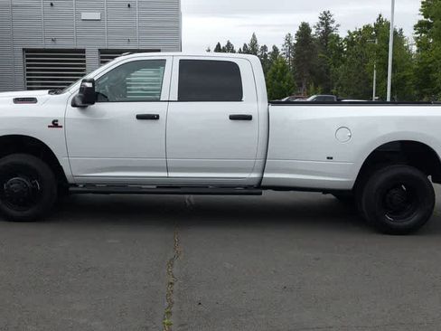 New 2026 RAM 3500 Tradesman AWD/4WD image 5