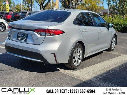 Used 2021 Toyota Corolla LE image 6